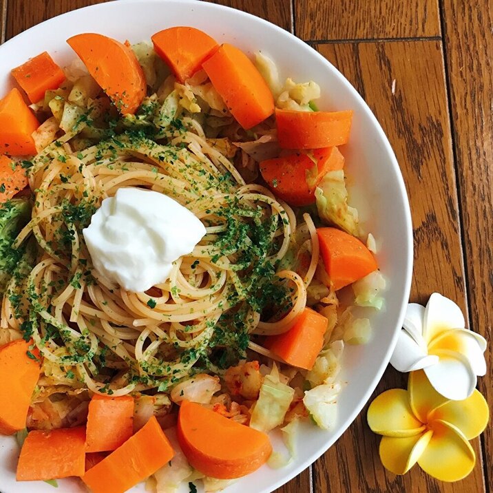 パスタ*にんじん&キャベツ(チキンライスの素使用)